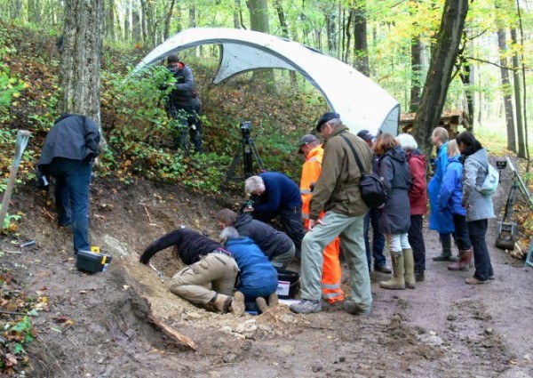Az exhumálás 2013-ban (Forrás: dunkelgraefin.de)